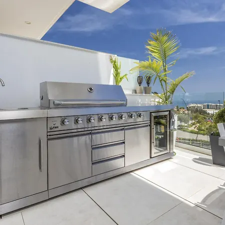 Vivi Homes - Ivy Pool, Terrace, Golf & Sea View Apartment